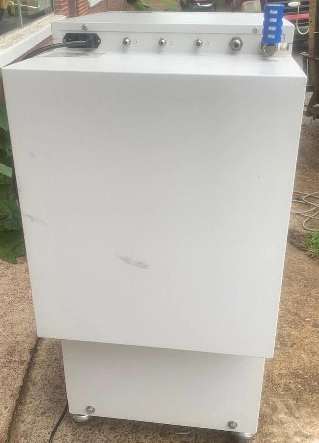 Used Parker Balston Source 5000 LC/MS Gas Generator (LCMS-5000NA Tri-Gas Generator)