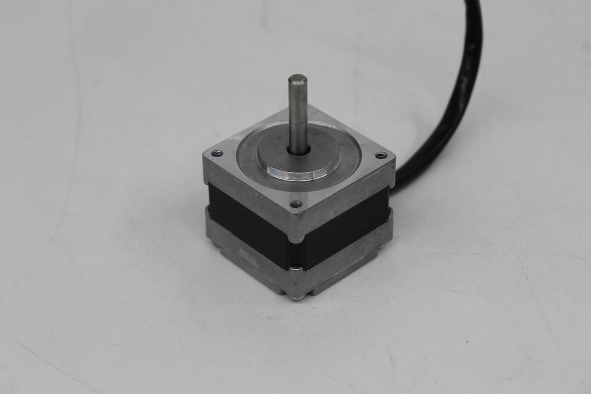 Used Vexta PX533M-A-C17 Stepping Motor 5 Phase LOT OF 2