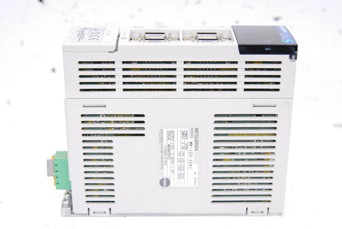 Used Mitsubishi MELSERVO MR-J2S-20A1 AC Servo Drive Amplifier 200W 170V 0-360Hz 1.5A