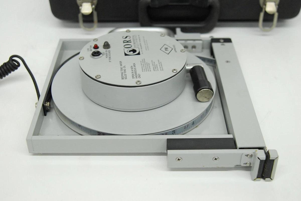 Used ORS Interface Probe 1068013 100ft Battery Powered Water/Oil Level Geotech Meter