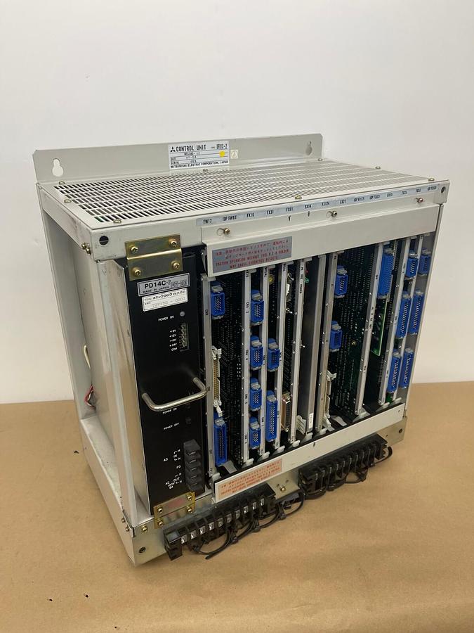Used Mitsubishi UF01C-2 MELDAS-W7 Control Unit  W/ Installed Cards (DWC200H EDM)