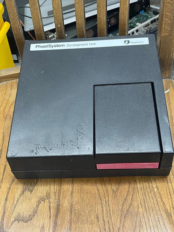 Used Pharmacia PhastSystem Development (18-1600-01)