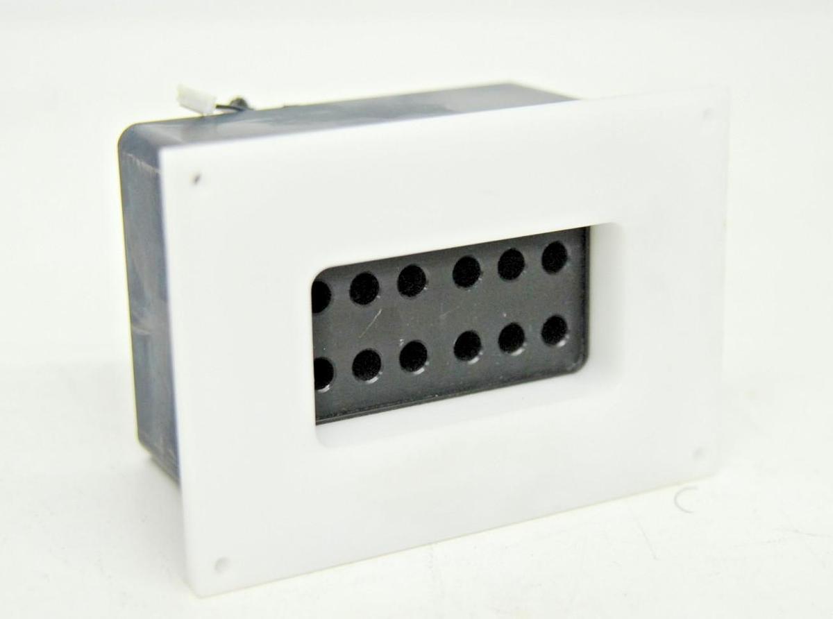 Used T2 Biosystems T2DX Analyzer - 37c Inc. 12 Well Assembly 71-04929