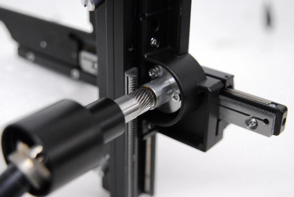 Used Nikon Attachable X/Y Mechanical Stage Specimen Holder (Diaphot)