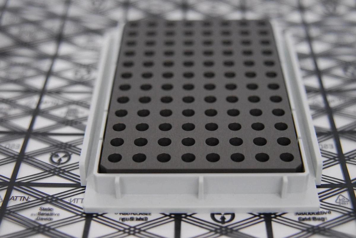 Used Eppendorf 960002083 Thermorack Thermoblock PCR 96 for PCR epMotion 5075