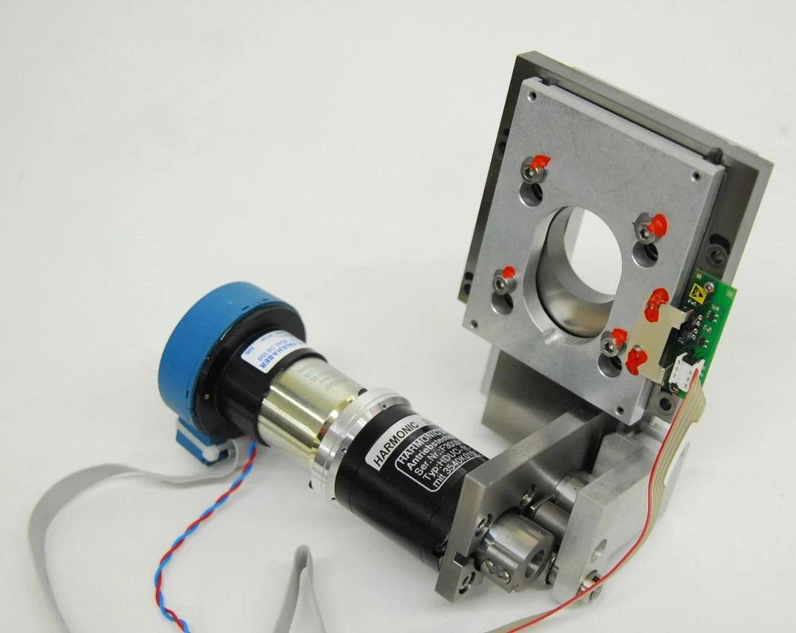 Used Zeiss Axiovert 200M - Motorized Focus Assembly