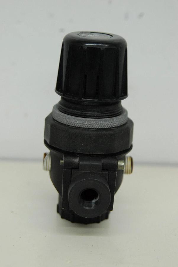 Used Watts QIX R15-00 M1 Regulator