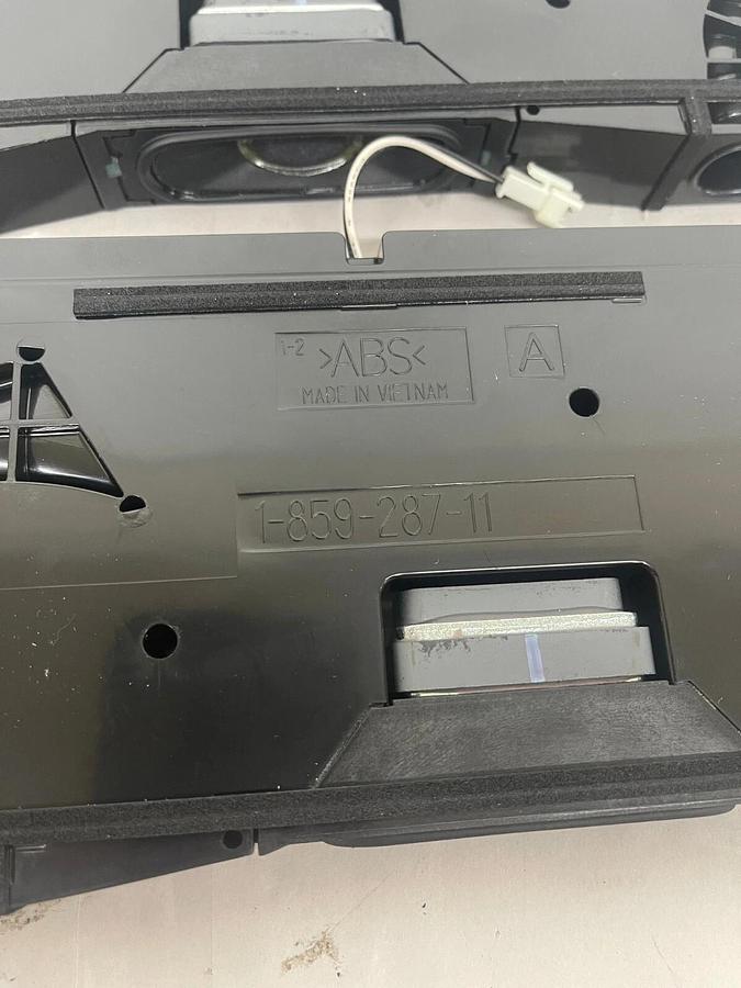 Used Sony XBR65X850F TV Speaker Set 1-859-287-11 ,1-859-287-21