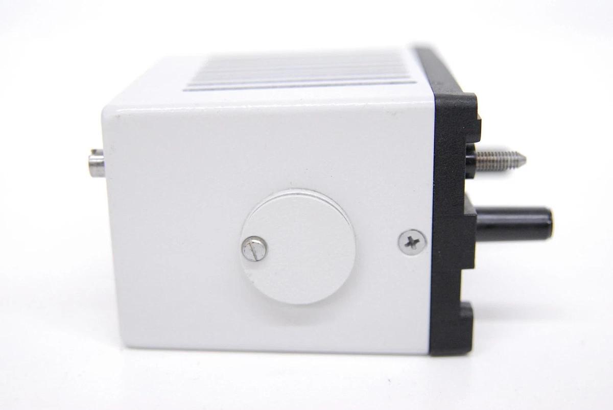 Used Leitz 514672 Lamphousing 20 6V 20W Halogen Lamphousing - Laborlux S