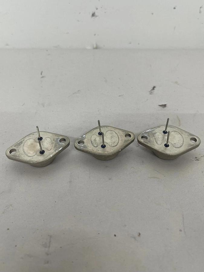 Used NPN Darlington D473 (H) OB2 Transistor - Lot of 3