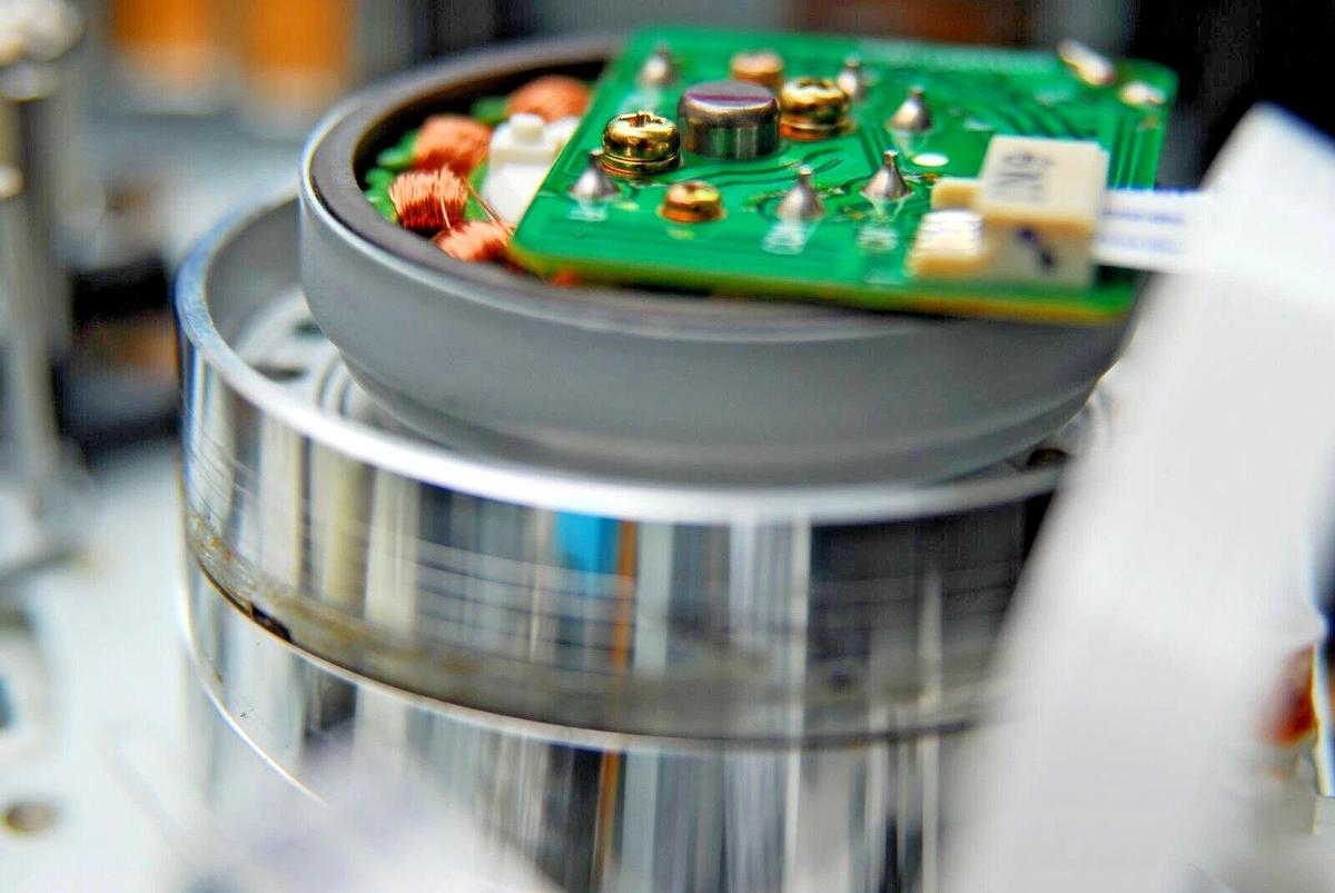 Used Sony SLV-N900 4 Head Hi-Fi Stereo VCR - For Parts