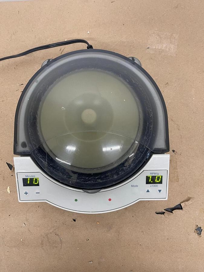 Used Fisher Scientific MicroV Microcentrifuge 7200g W/ Power Adapter, Rotor