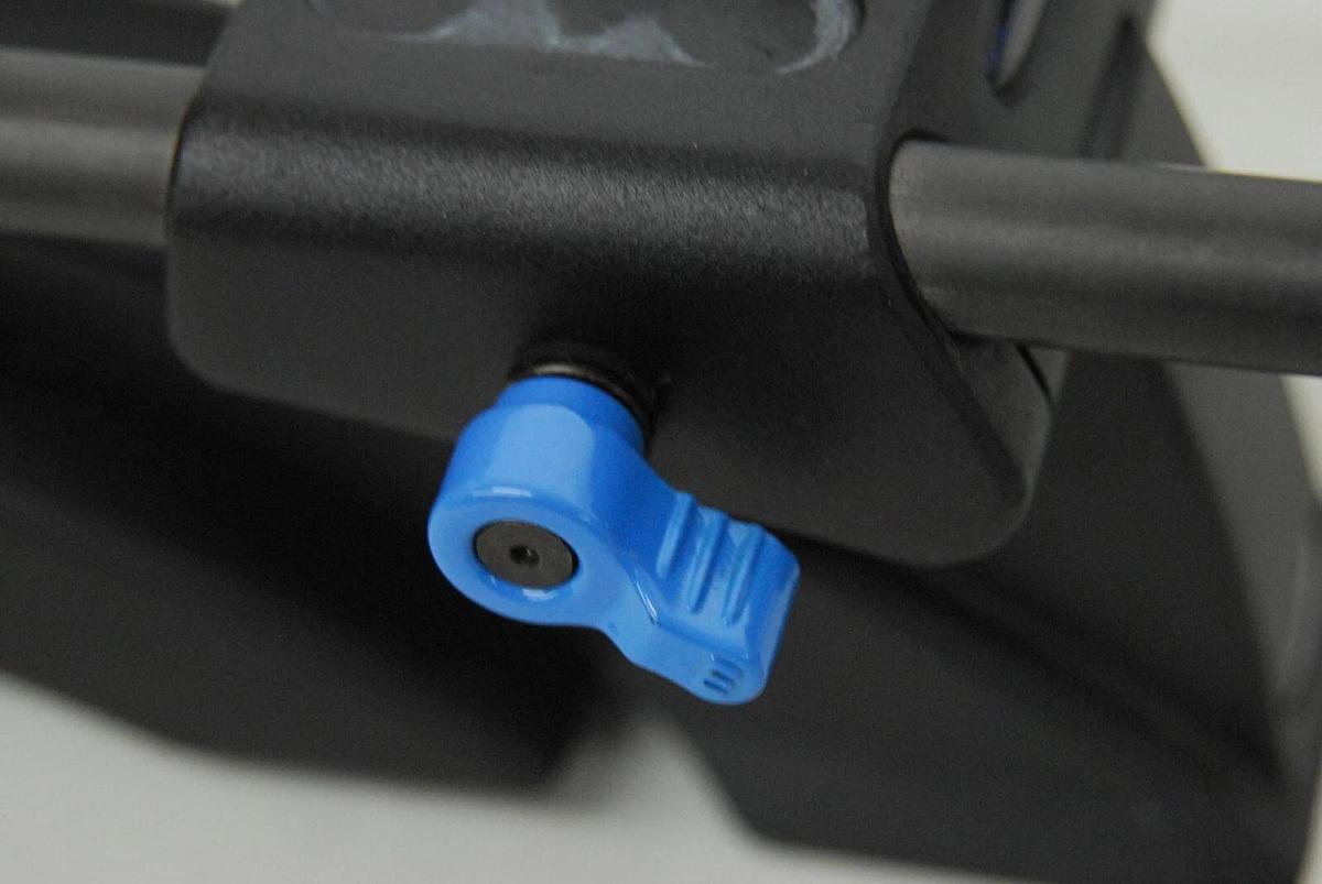 Used RedRock Micro microShoulderPad W/ 18" 19MM Carbon Fiber Rods