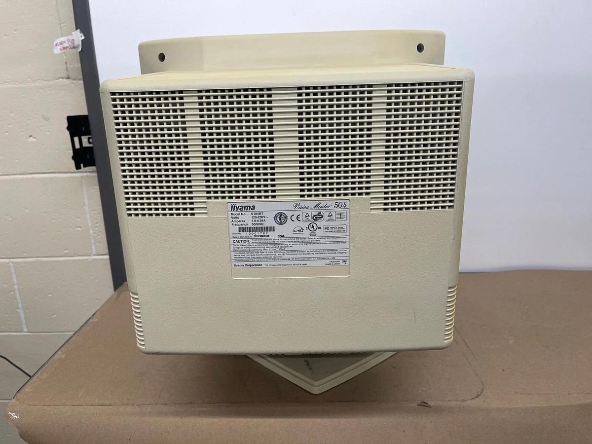 Used iiyama S104MT Vision Master 504