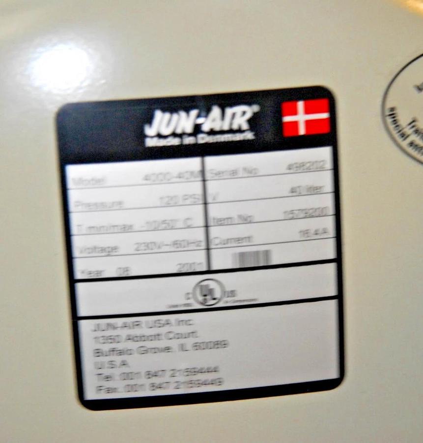 Used JUN-AIR 4000-40M Oil-less Cabinet Air Compressor (40 Liter 120PSI) 1579200