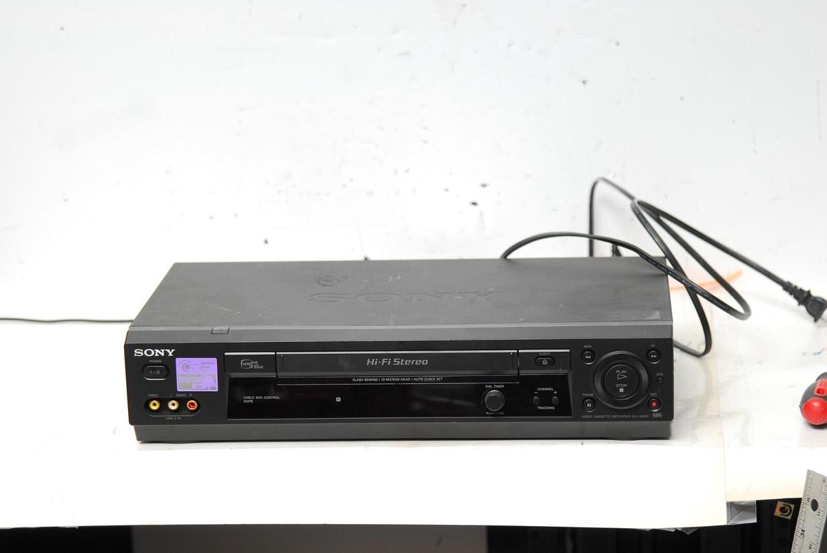 Used Sony SLV-N900 4 Head Hi-Fi Stereo VCR - For Parts