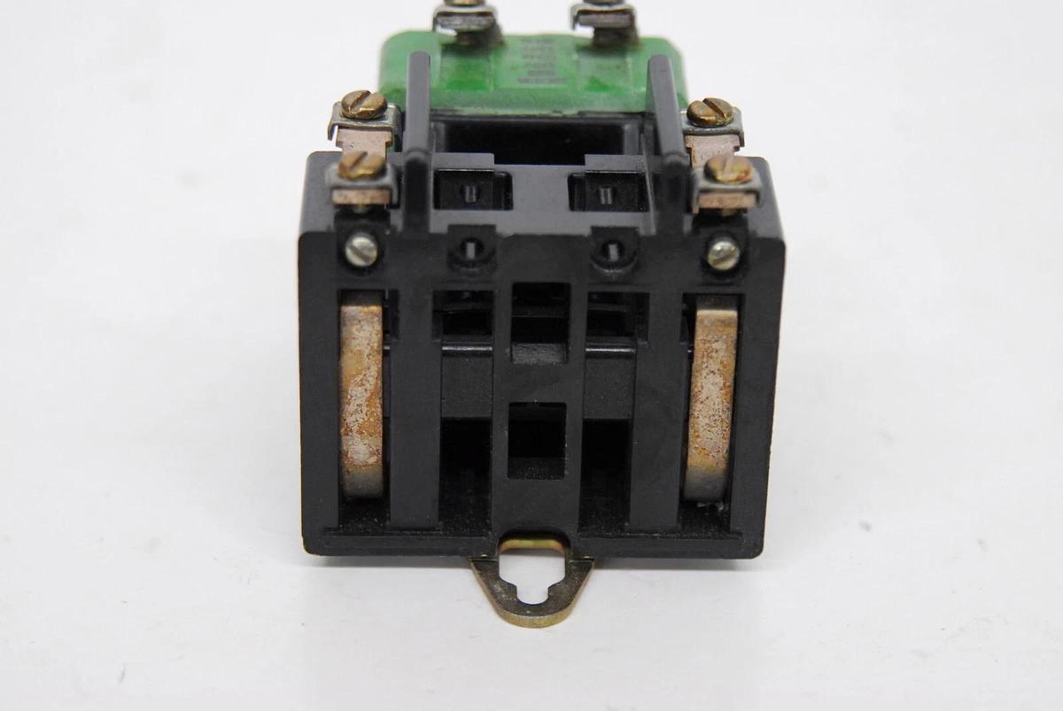 Used GE CR260L20CA Lighting Contactor - 2NO poles, 115-120V, 60HZ