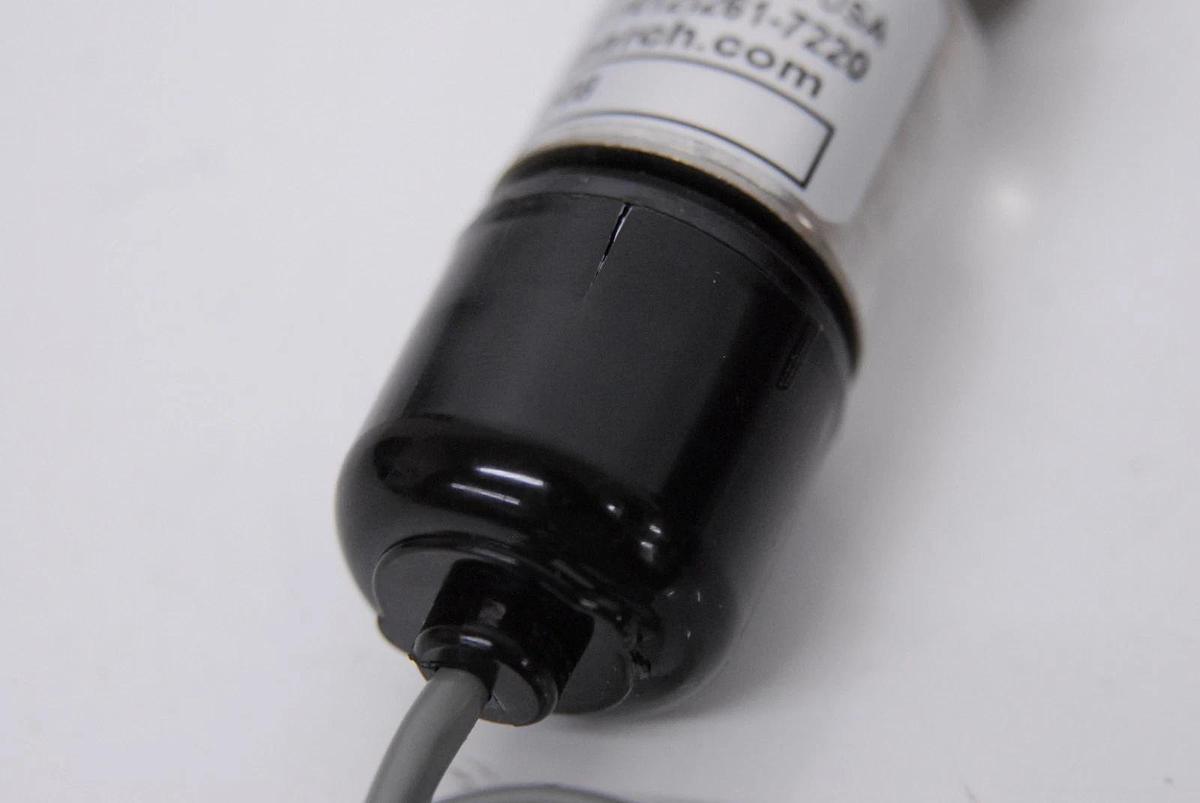 Used Vacuum Research 91208 Pirani Gauge Sensor (100 mTorr, 3/4 in. Smooth Tubulation)
