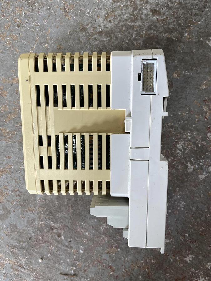 Used ABB - 3BSE008516R1 - AI810