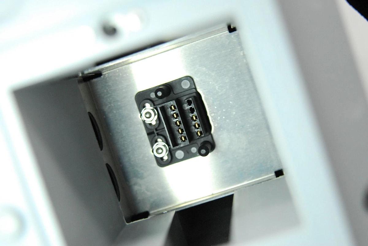 Used Thermo Miran SapphIRe 205B-XL1A4S Portable Ambient Air Analyzer