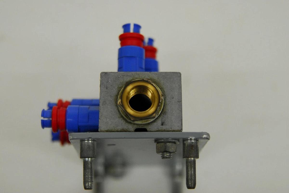 Used Festo FR-8-1/8 Pneumatic Manifold Distribution Block W/ Festo W-3-1/4 hand slide