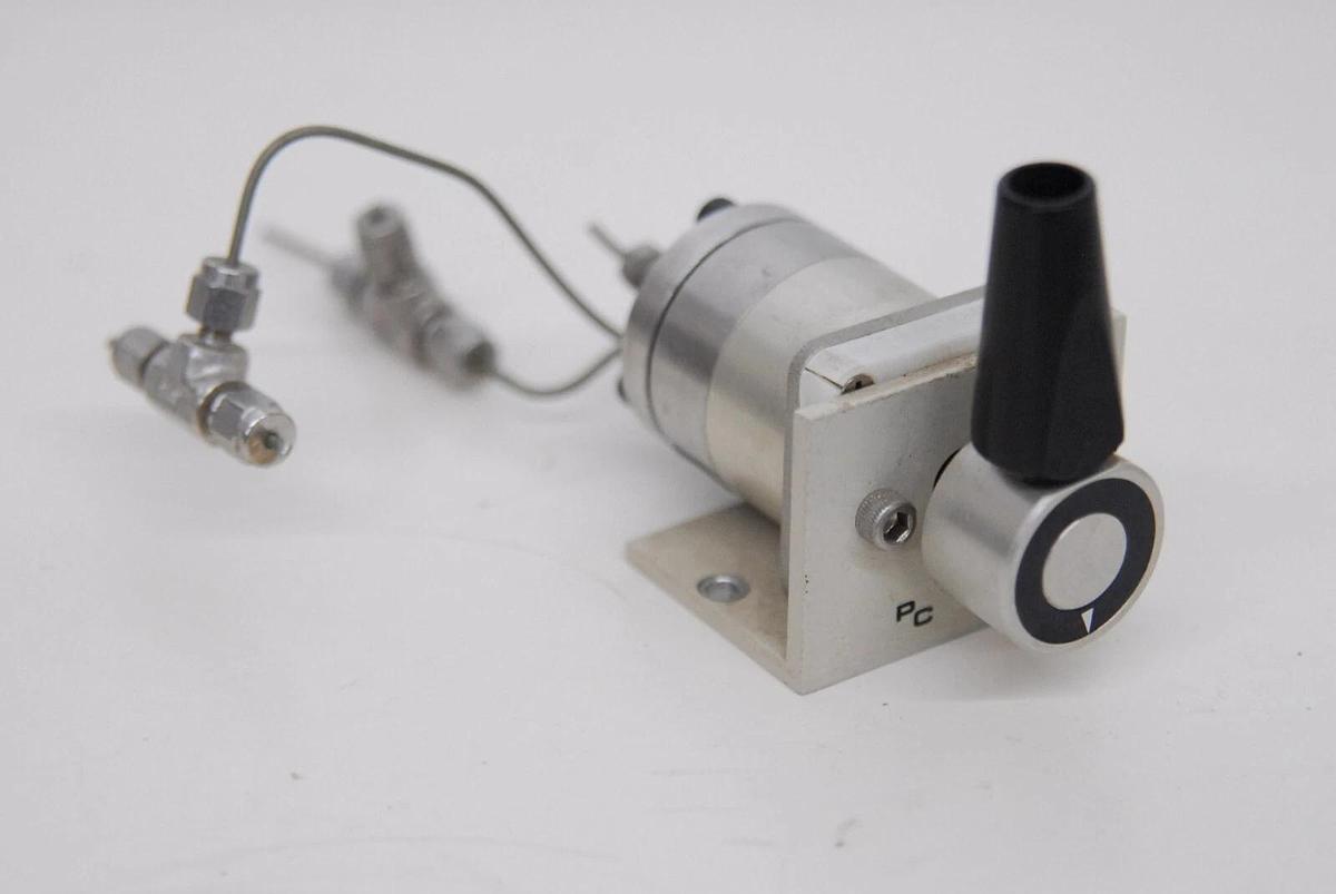 Used Rheodyne 7060 7-Port 6-Position Selection Valve W/ Mount