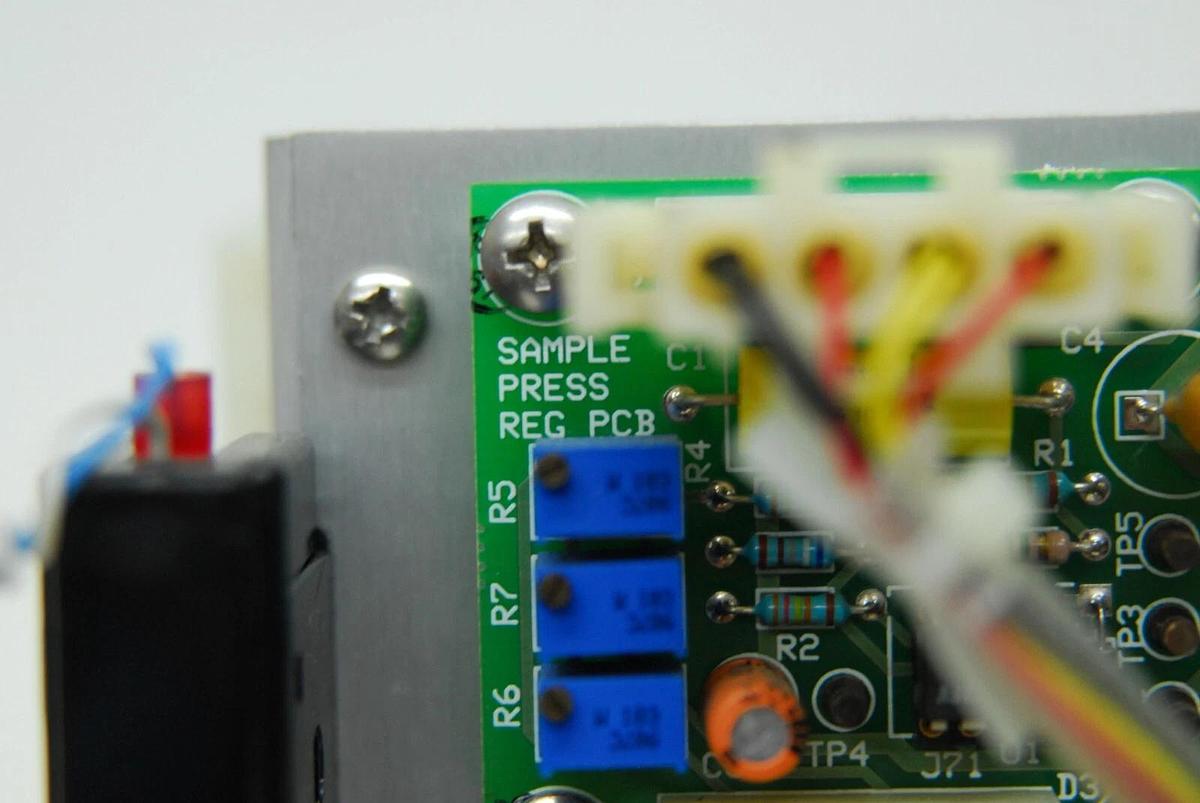 Used Becton Dickinson 03-20107-00 Sample Press REG PCB W/ Assembly (FACSCalibur)