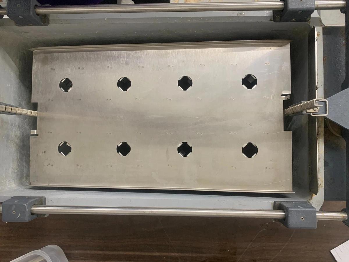 Used American Optical Temperature Control Water Bath w/ Shaker Tray 02156 - Tested!