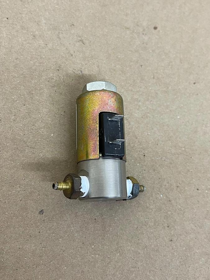 Used Parker B2RX46D Valve