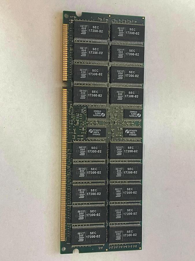 Used IBM 12R7631 4GB 512X72 DIMM (1x4GB)