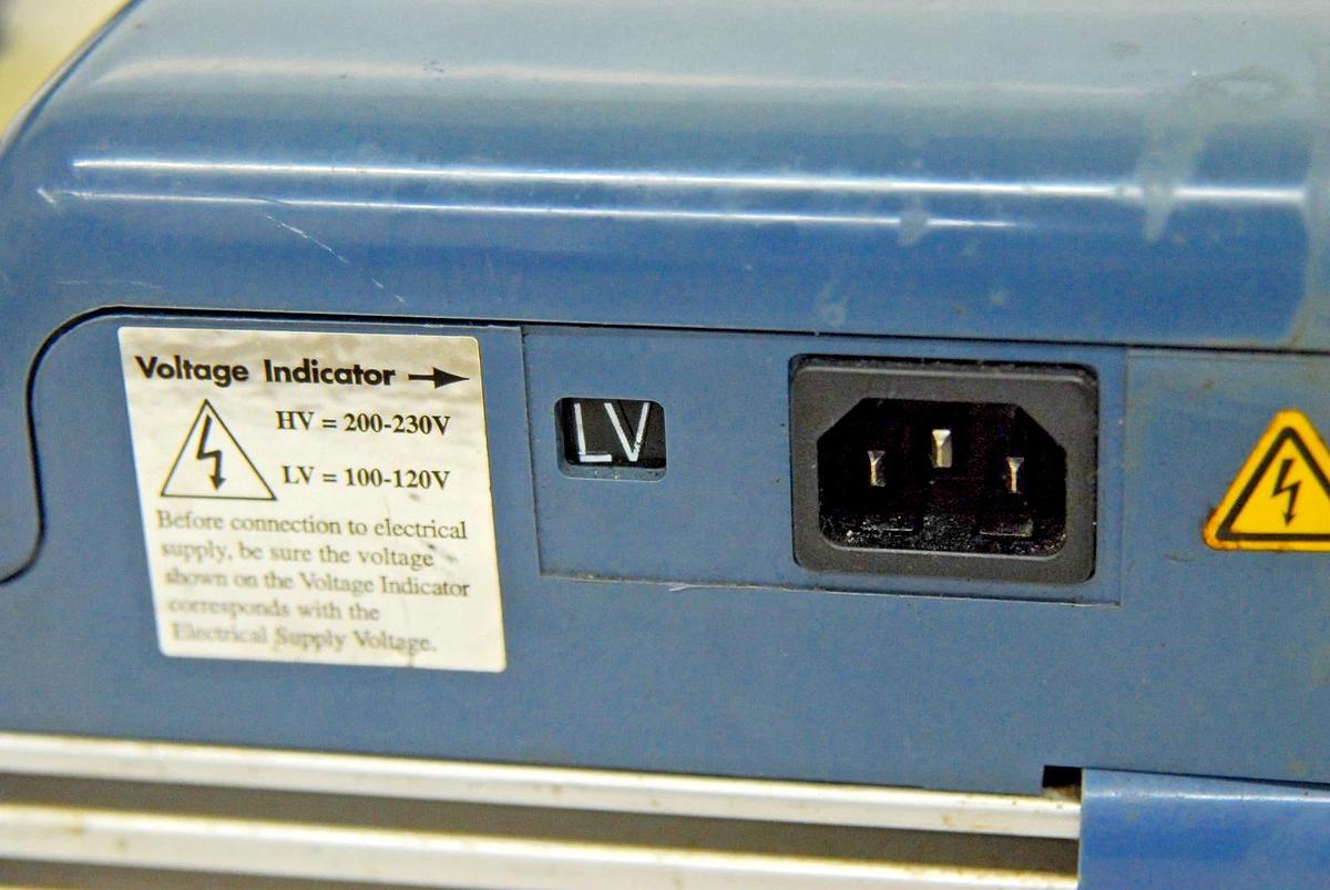 Used Welch 8917 Dual-Stage Direct-Drive Rotary Vane Vacuum Pump 1/2HP