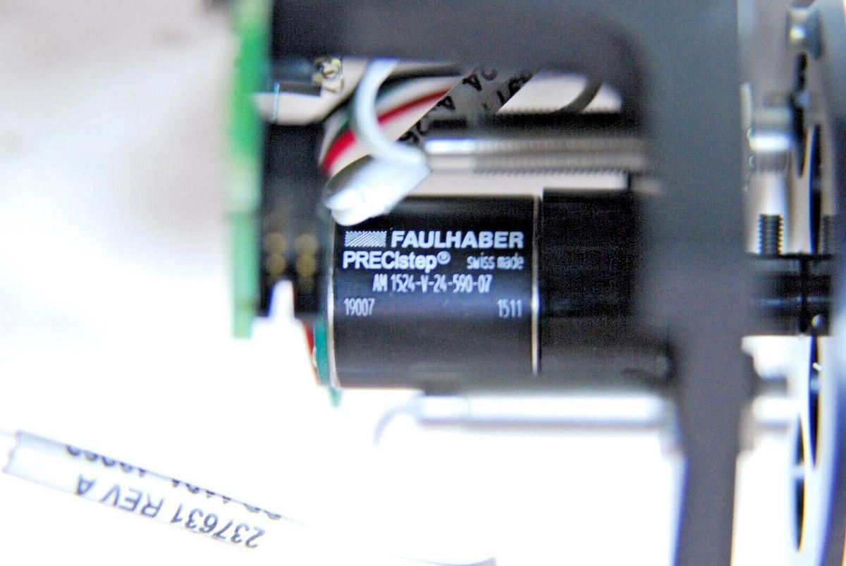 Used Illumina 244339S, ZET532/10X Filter Wheel Green Excitation 532nm