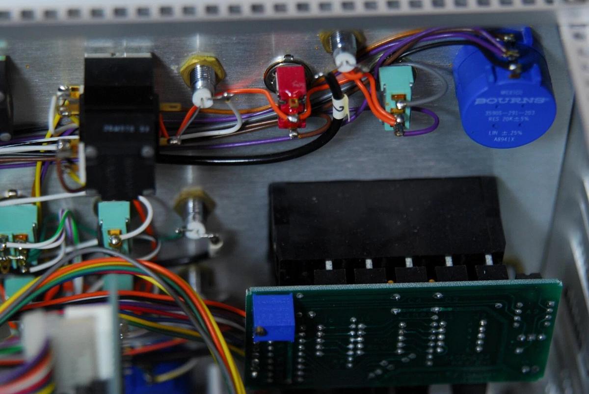 Used Axon Instruments AXOPATCH-1D Patch Clamp Amplifier - READ DESCRIPTION