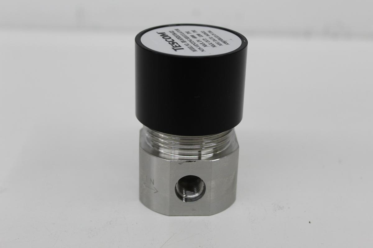 Used TESCOM BB-16PH2KVB4-022 High Pressure Non-Venting Regulator