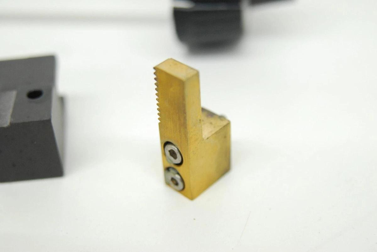 Used Zeiss Axiovert 100 Inverted Microscope Focus Gear Assembly