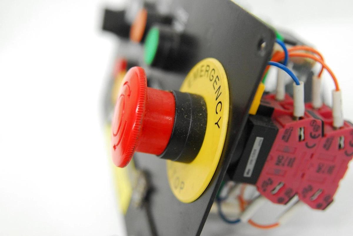 Used Kawasaki  1LS-32 Brake Release (D32F-A001 Robot Control Panel)