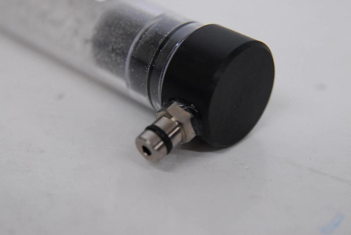 Used ALUNG 10005 HL-PL-0006_RB Soda Lime Column - Hemolung CR4