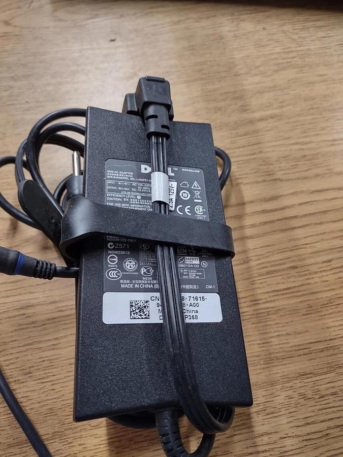 Used DELL 90W AC adapter YP368