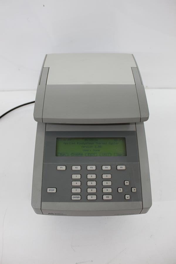 Used Applied Biosystems 2720 Thermal Cycler 96-Well PCR