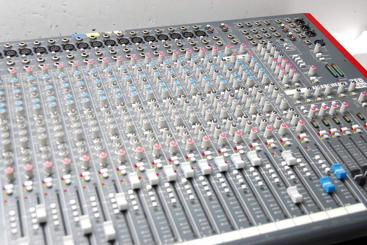 Used Allen & Heath ZED-420 16-Channel Mixer