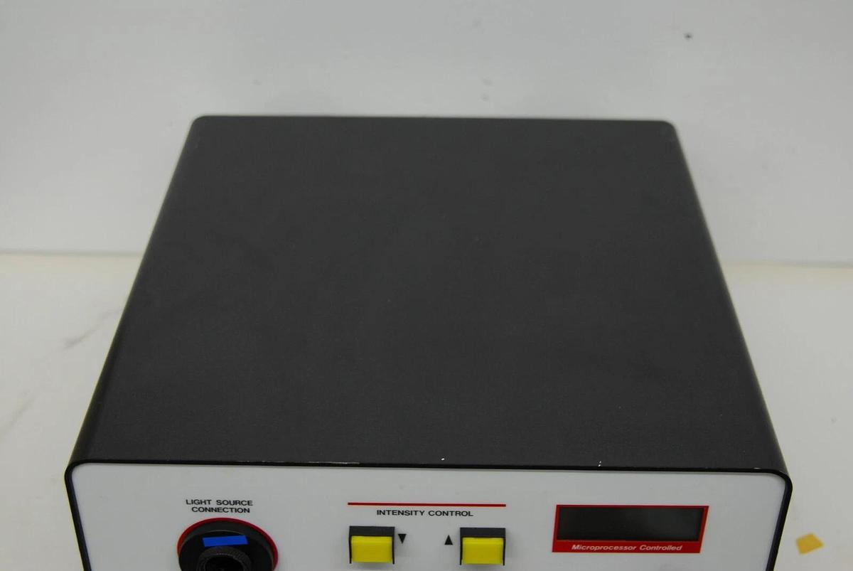 Used Solos Endoscopy ELS-2 Xenon Arc Automatic Light Source - READ DESCRIPTION