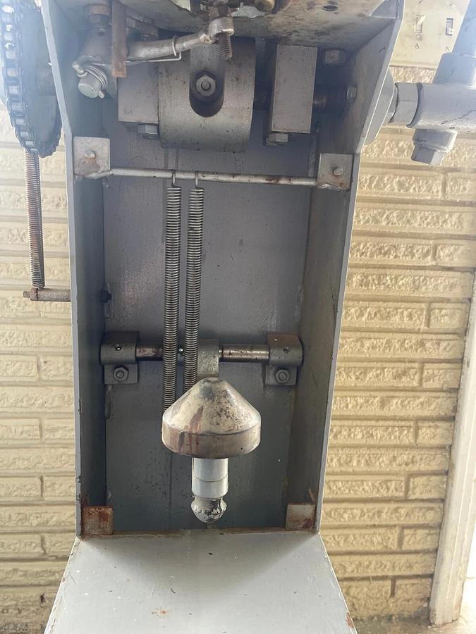 Used 1978 Grilliat-Jaeger Cork Boring Machine TYPE: BLC, No: 8402