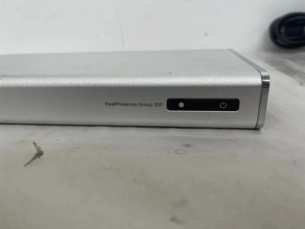 Used Polycom 2201-64752-001 RealPresence Group 300 - TESTED