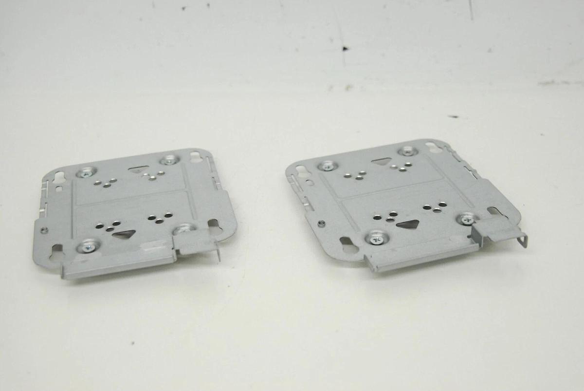 Used Cisco 700-26425-03 WAP Low Profile Mounting Bracket - Lot of 2