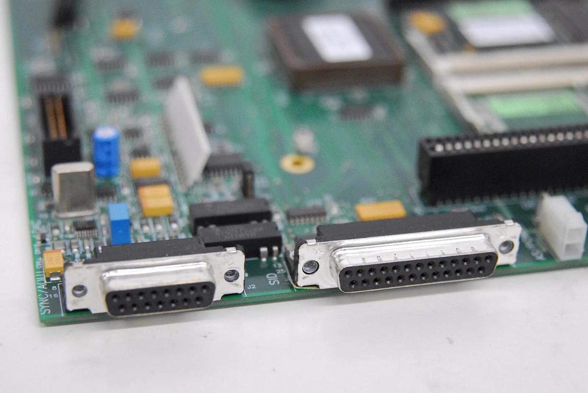 Used Varian 3900 GC MAIN BOARD 03-933358-01 03-933361-00 (SATURN 2000)