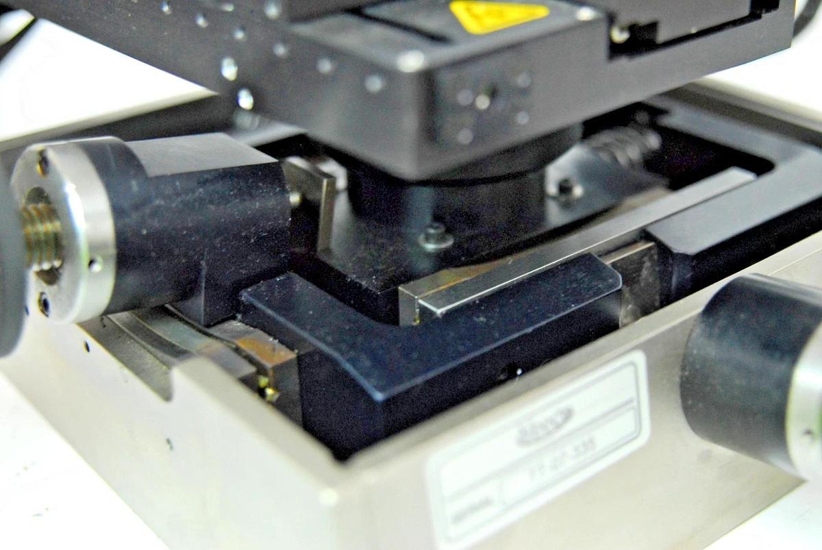 Used Veeco WYKO NT1100 Optical Profiling System - Motorized X/Y Tip/Tilt Sample Stage