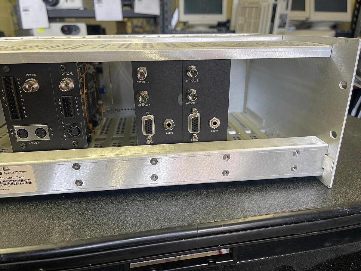 Used CSI Fiberlink 6000A Card Cage W/ Two 7251-C7S , 7050-C1S , 7061-C1S , 6010A