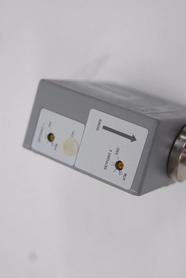 Used Varian CT100 L7426301 Active Rough Vacuum Gauge