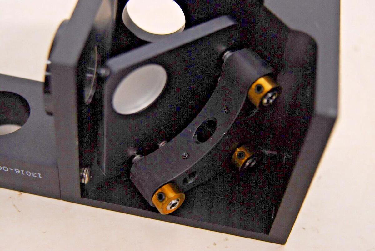 Used Arcturus Veritas 704 Optics Assembly 12917-00 W/ New Focus 9809 Mount