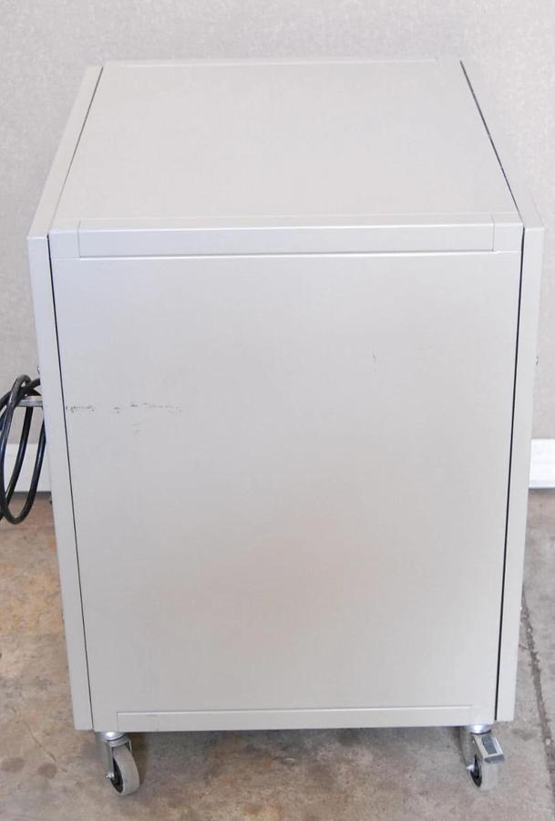 Used JUN-AIR 4000-40M Oil-less Cabinet Air Compressor (40 Liter 120PSI) 1579200